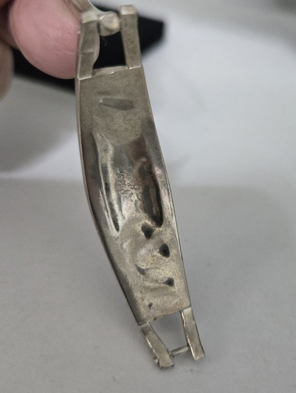 Vintage Mexican Alpaca Silver Bangle with Abalone Shell Inlay - Picture 2 of 2